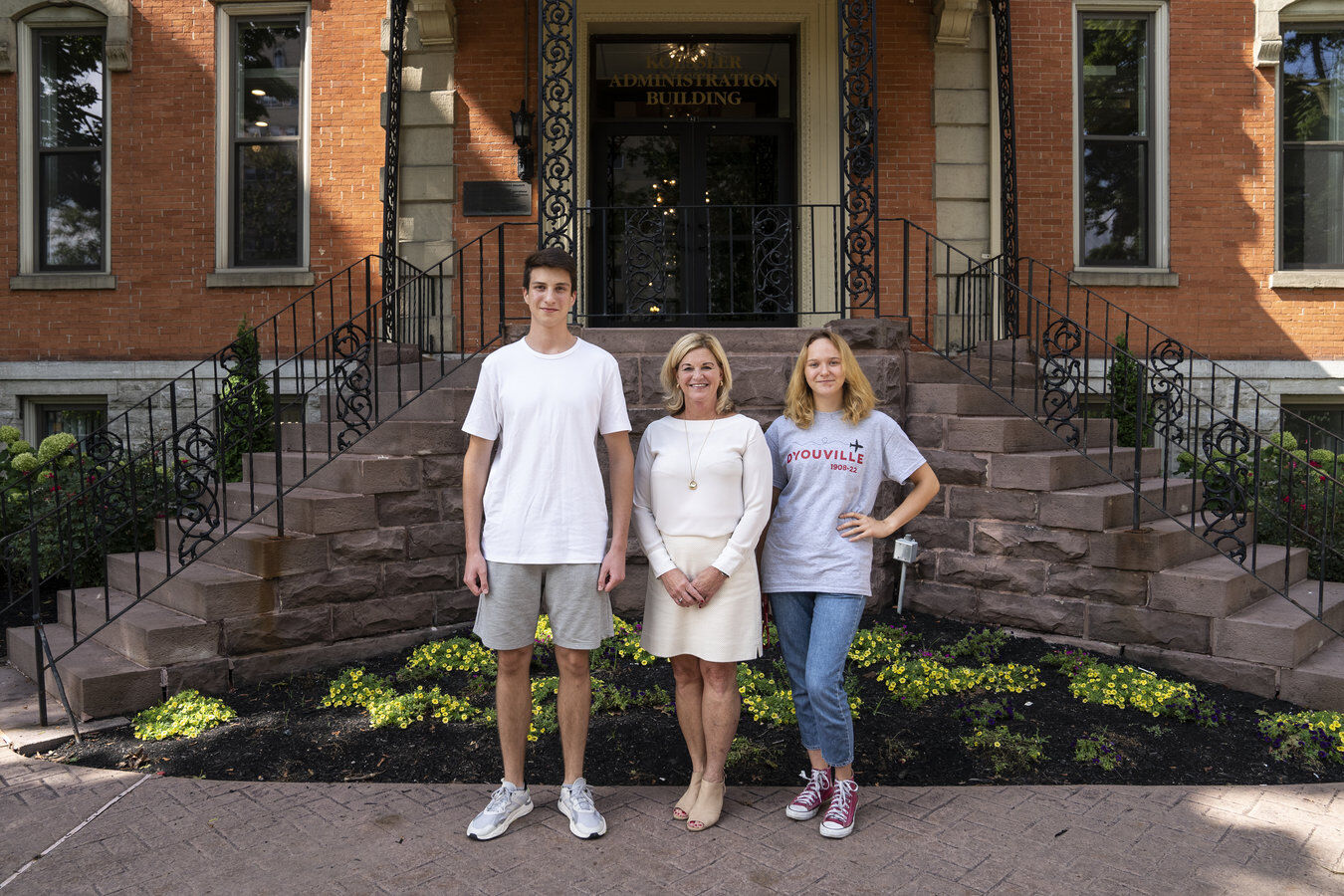 D'Youville Welcomes Ukrainian Students